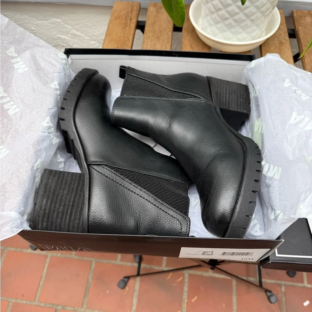 MIA Jody Ankle Boots, Black, Women's 10 M